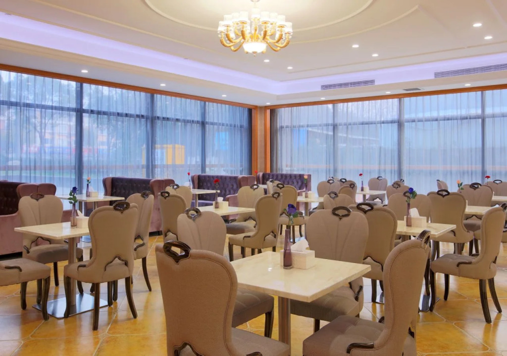 Venus International Hotel ( Shanghai Wild Zoo Shop)