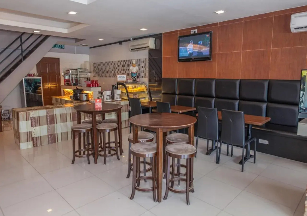 Yomi Hotel