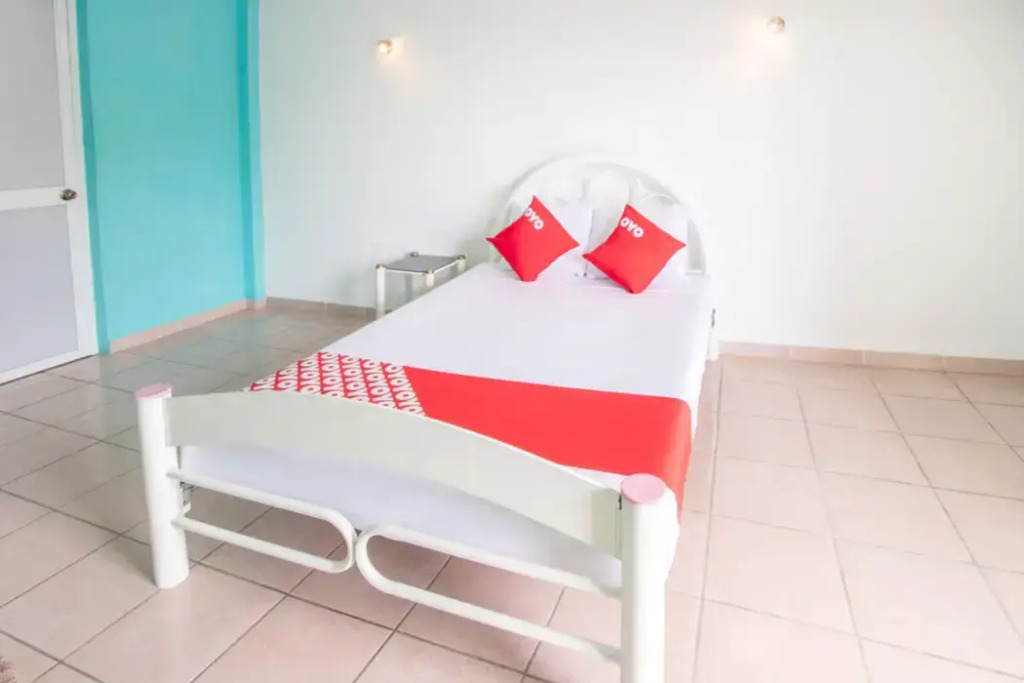 OYO Hotel Estacion,José Cardel,Parque Central Revolución