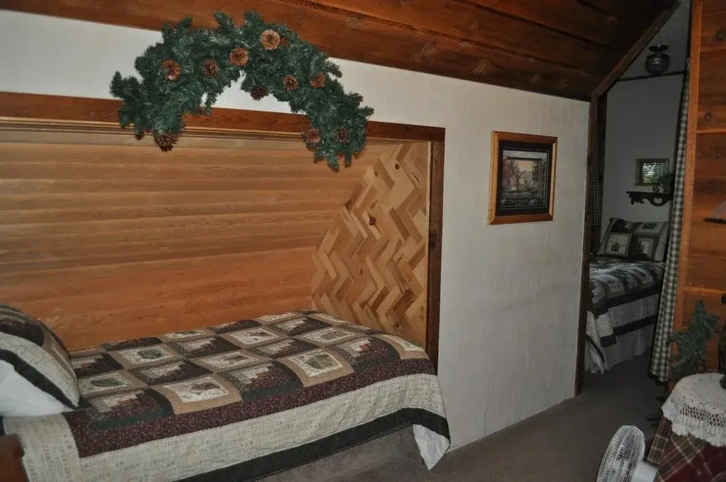 Rocky Ridge Country Lodge