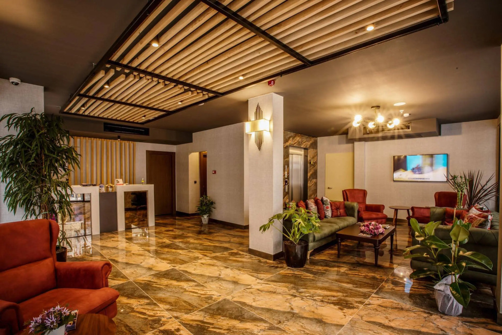 Life Point Hotel