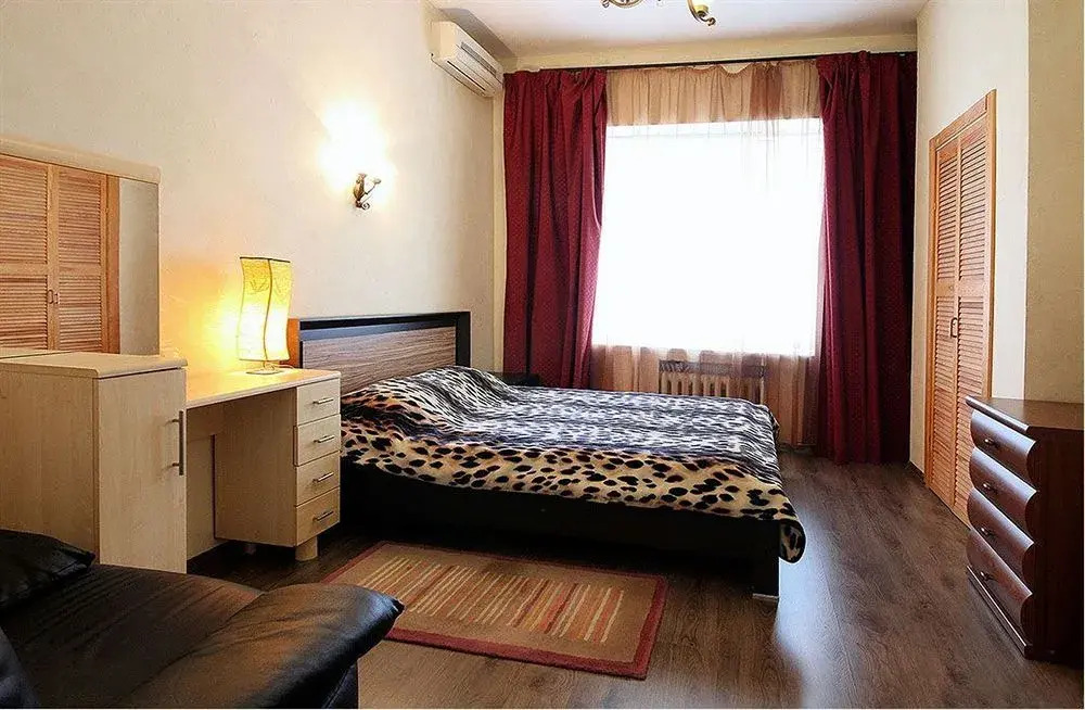 Mykhaylivski Lane Apartment