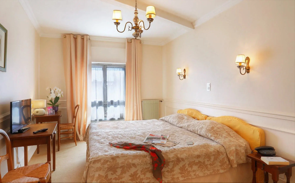 Hostellerie des Trois Pigeons, Paray-le-Monial