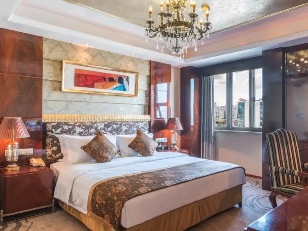 Rezen Kingtown Hotel (Chongqing Liangping)
