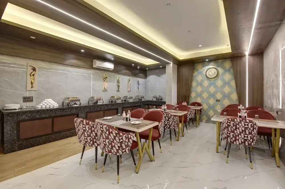Hotel Armani Suites