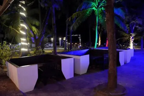Tsunami beach hotel arugambay