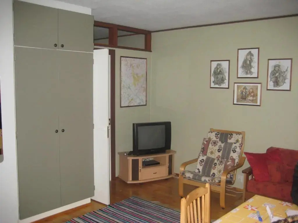 Aslak Apartment