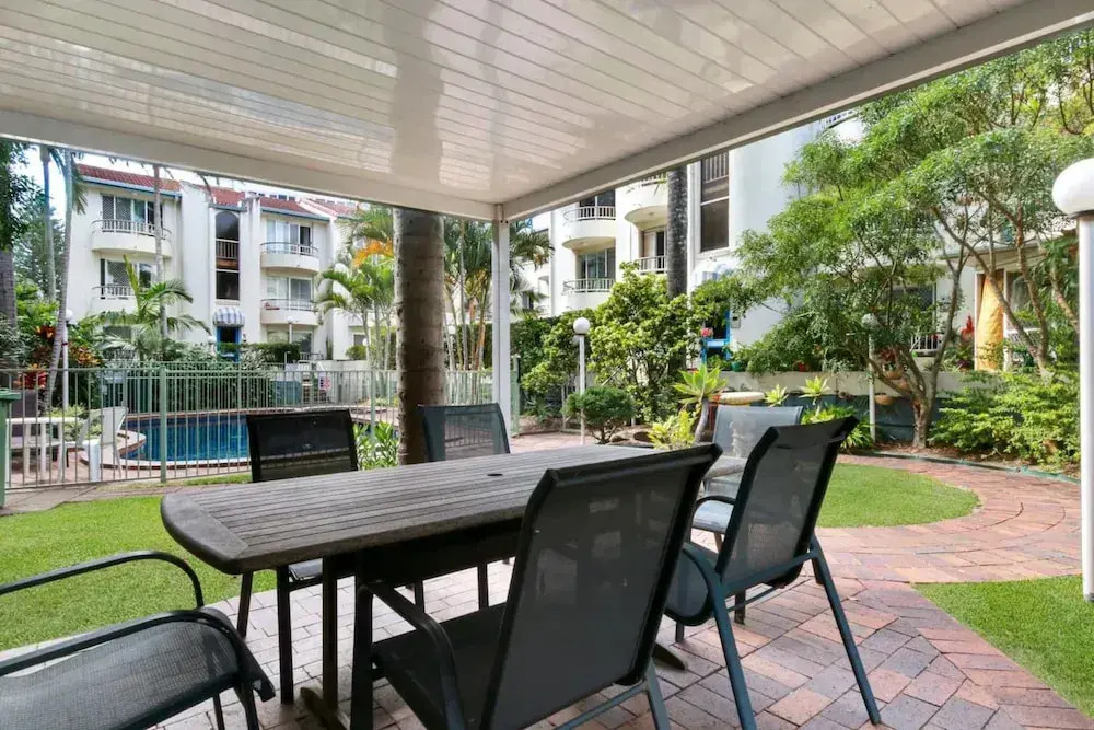 Superb 1 Bedroom Apartment Near the Beach