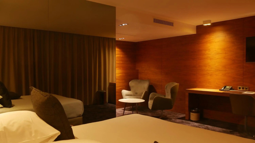 Howard Hotel Paris Orly Airport