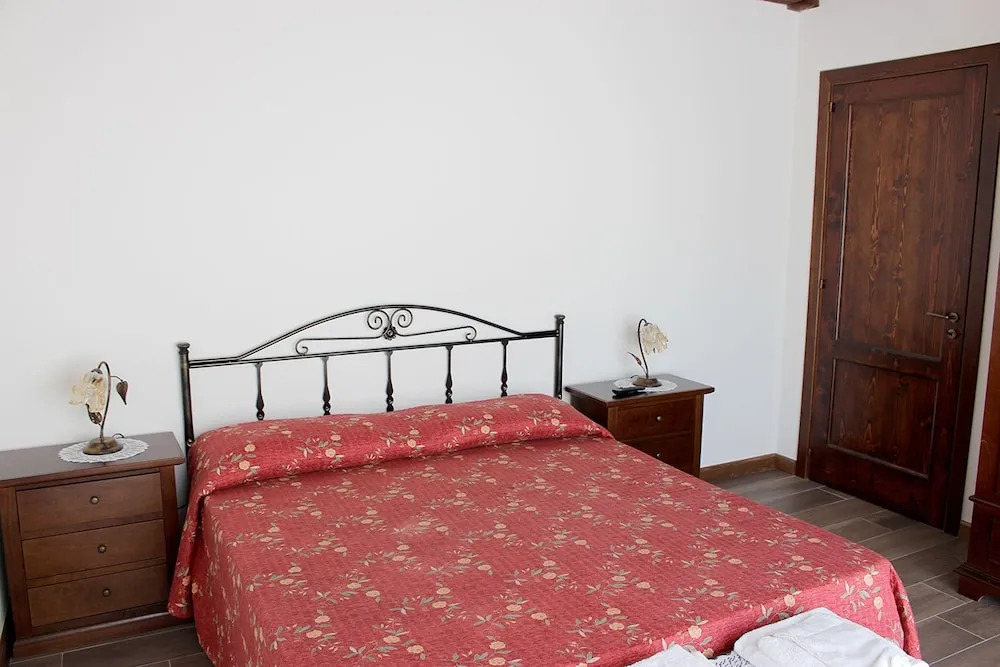 Casale Acquaviva with private pool
