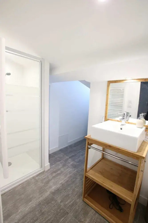 Comfy Attic Apartment Near Grand Théâtre