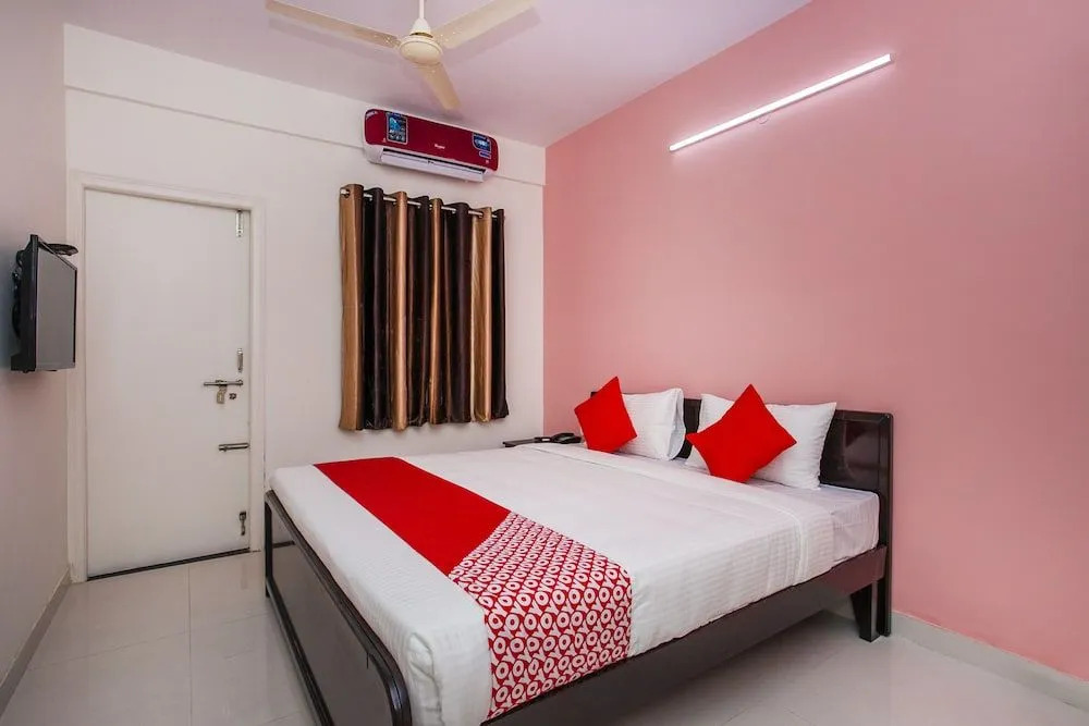 OYO 23441 Shree Gowri Comfort