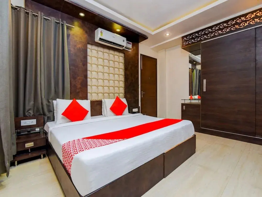 OYO Flagship 757 Blite Golf course road