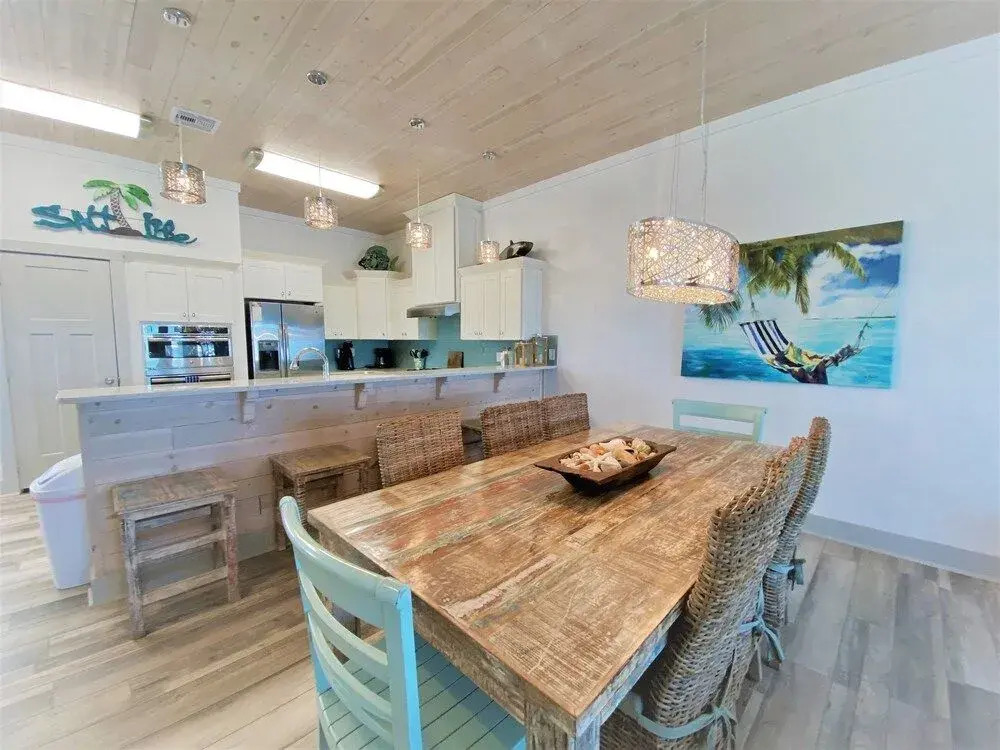 Marina's Edge 3 Bedroom Townhouse by Redawning