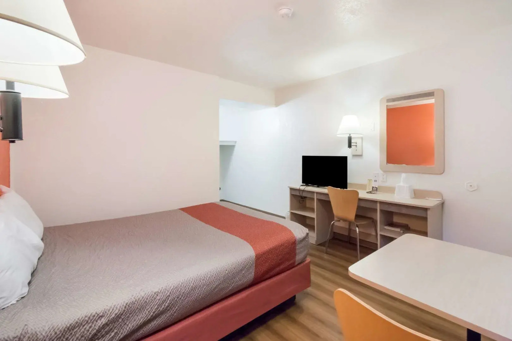 Motel 6-Moses Lake, WA