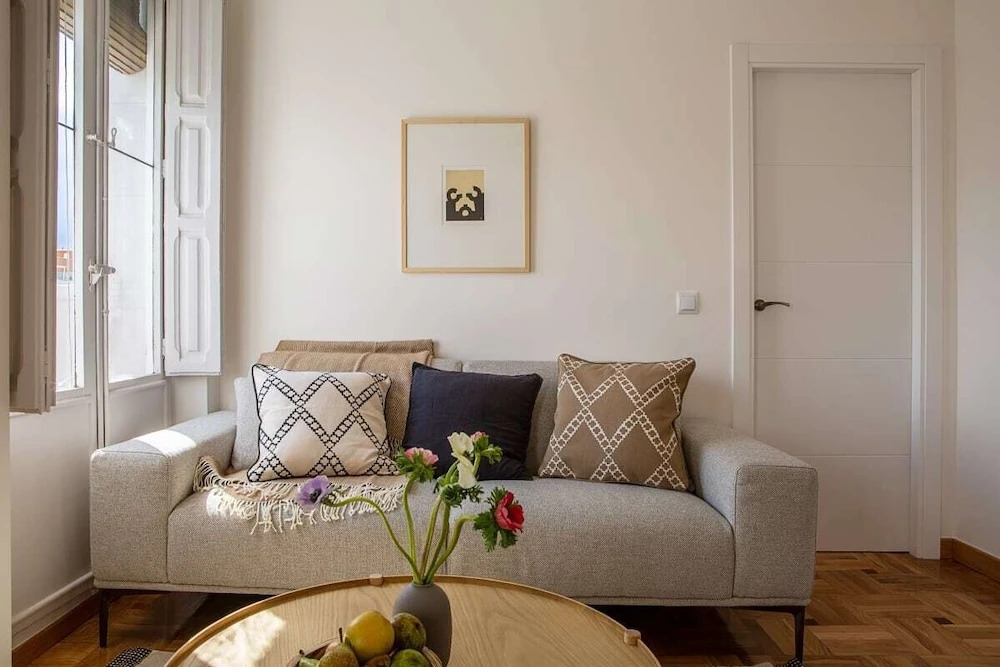 Beautiful 4 Bed 2 Bath Apt in Salamanca