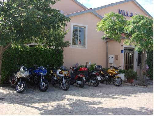 Apartments Villa Ana
