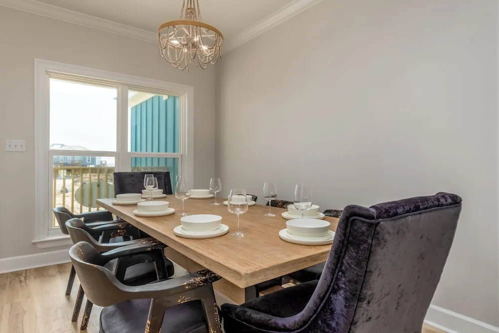 Until Nextime - 2712 Bienville 5 Bedroom Home by RedAwning
