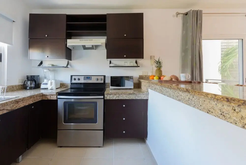 Spacious 2BR Condo Well-located Wifi Concierge