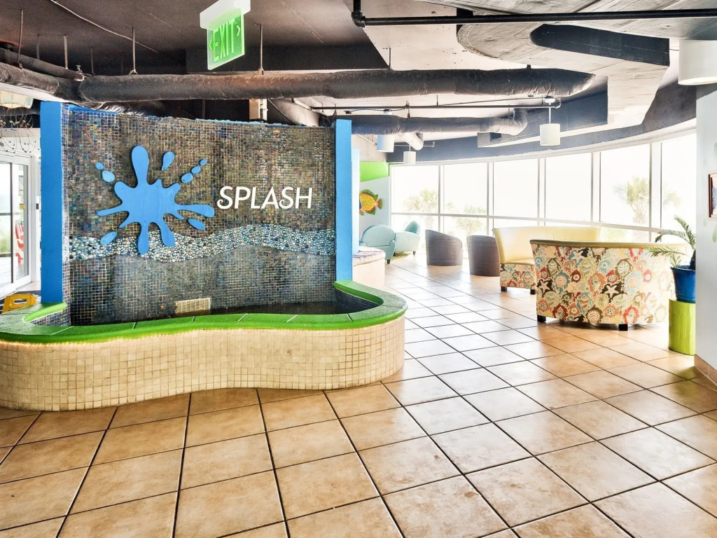 Splash 1104W 169577 by RedAwning
