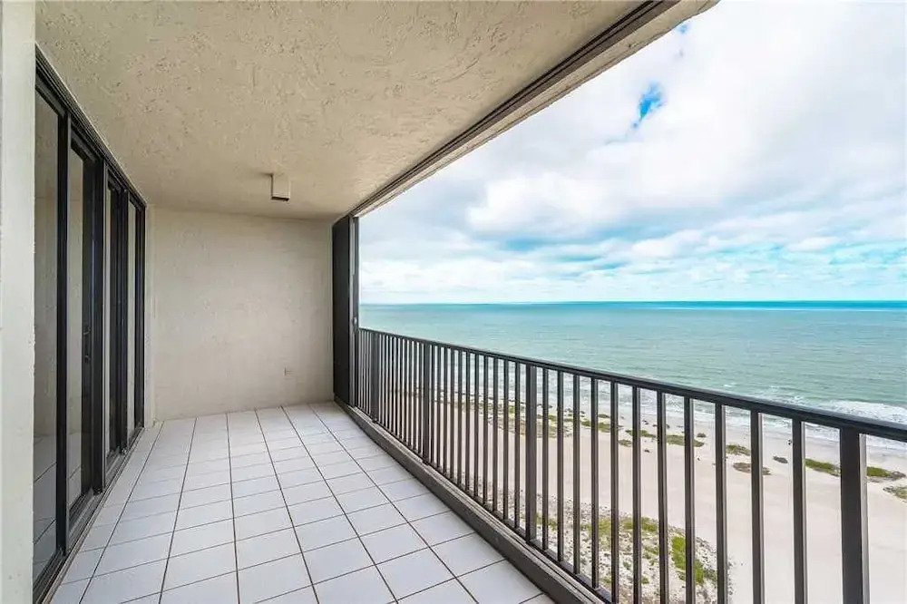 Lighthouse Towers 2008 - Two Bedroom Condo
