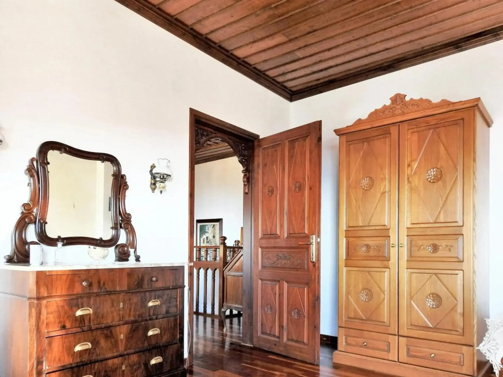 4 bedrooms house with sea view furnished terrace and wifi at Volos 6 km away from the beach