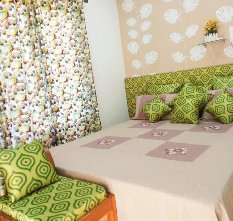 172 LBS - A Boutique Guest House