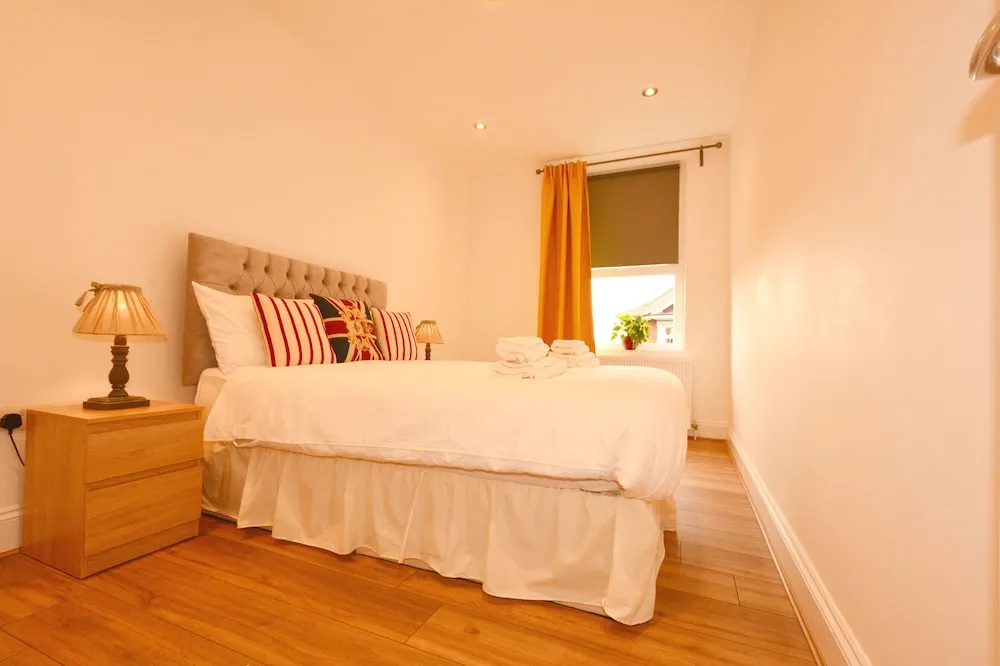 Grand Apartments Fulham Palace