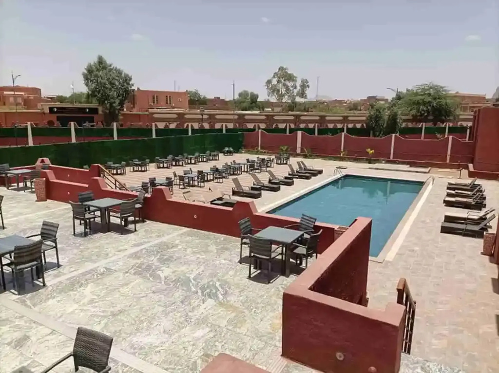 Hotel Tahat