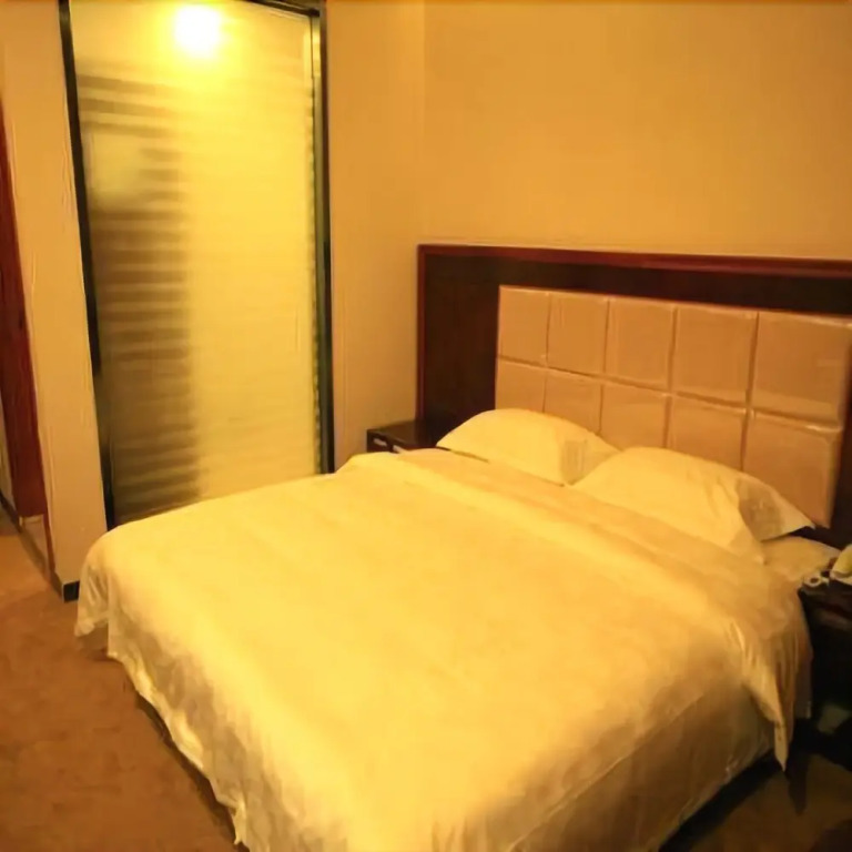 Lanzhou Huachen Hotel
