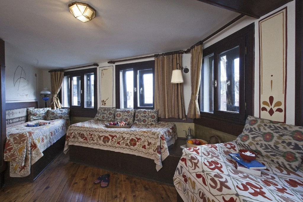 Hotel Empress Zoe