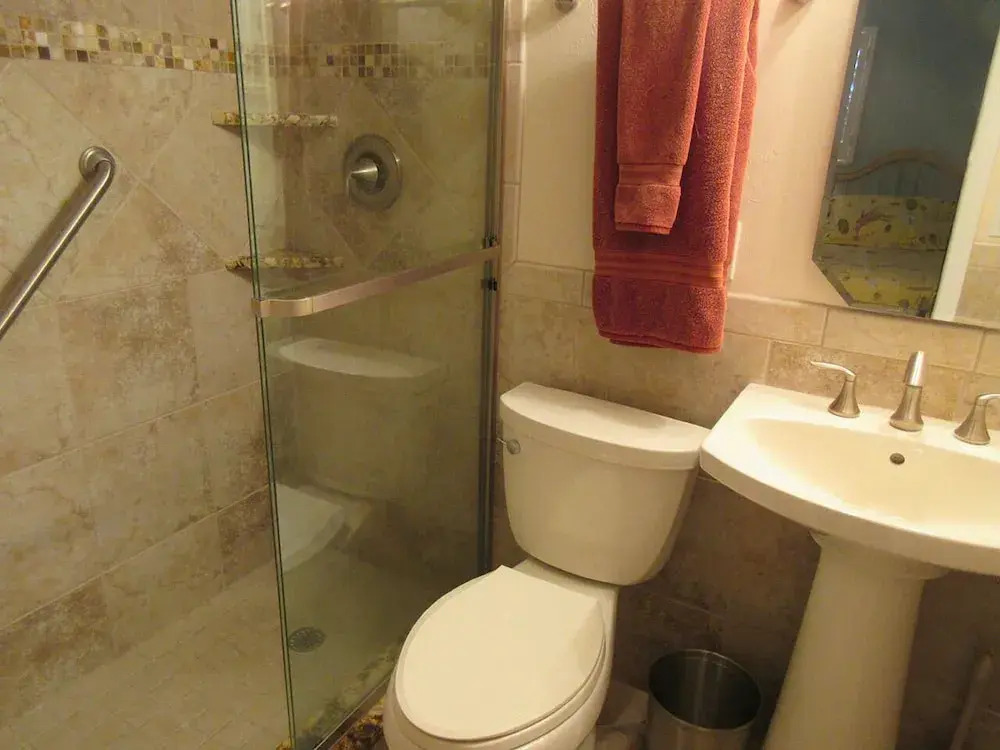 Leonardo Arms 601 - 2 Br Condo