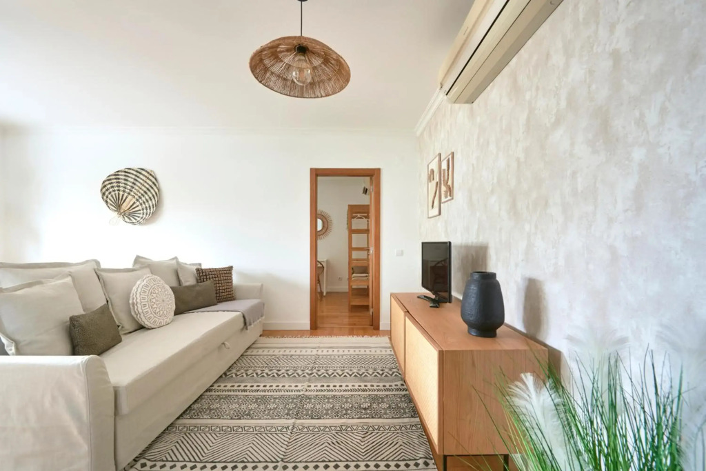 Apartment with Private Terrace & Car Garage