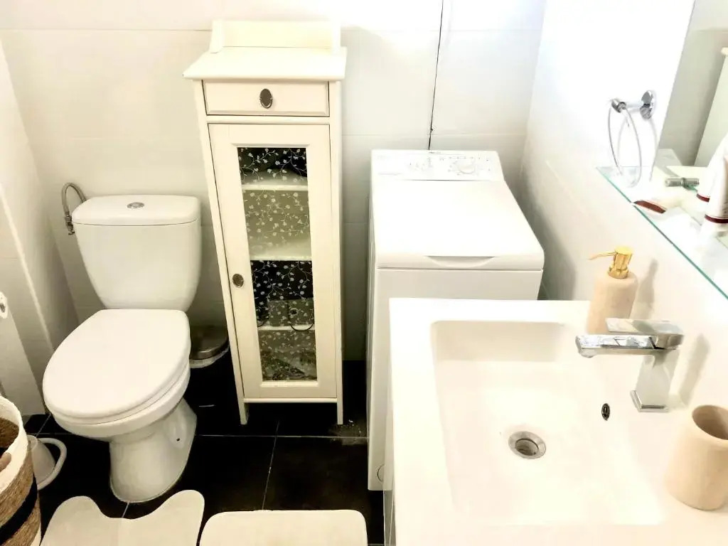 Cannes la Croisette, Baoli 4 beds, balcony,parking