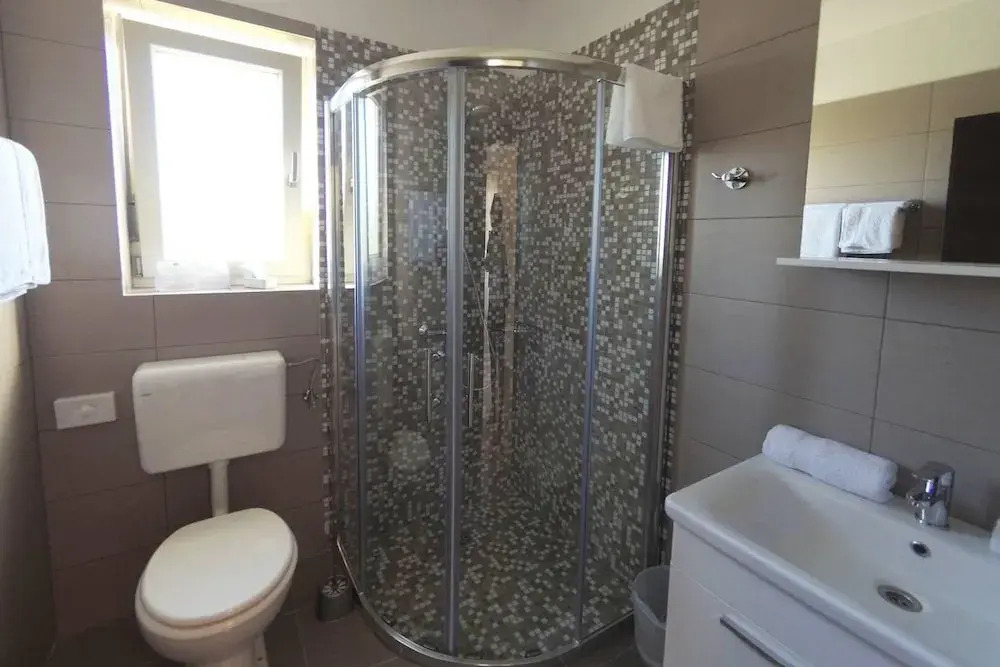 Apartment With one Bedroom in Bale, With Shared Pool, Furnished Terrace and Wifi - Near the Beach