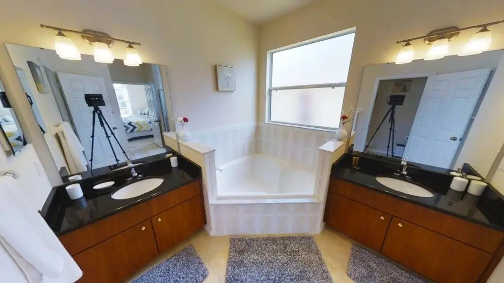 ACO FAMILY - 4Bd with pool ( 1707)