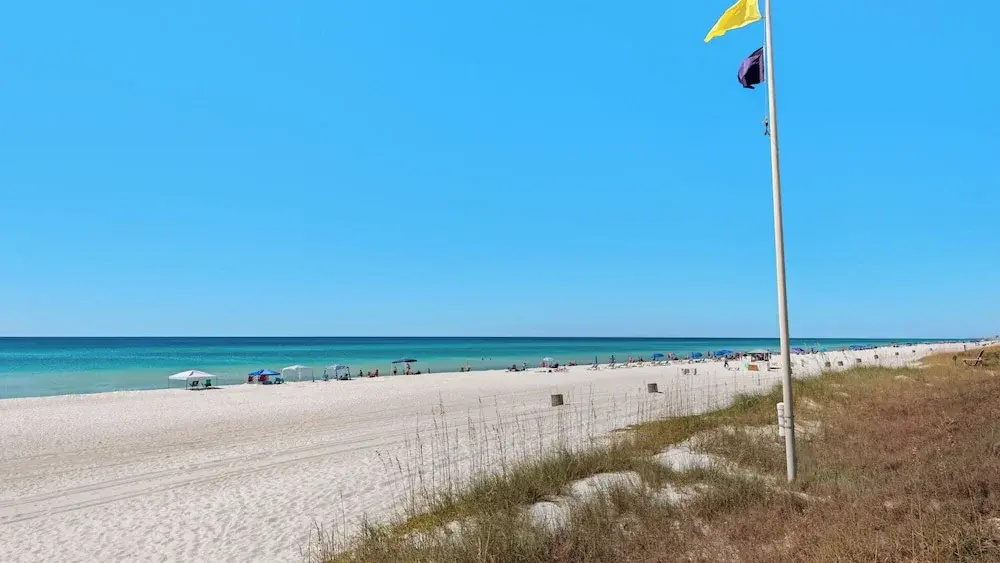 Beautiful Coastal Chic Home for 9 + Neighborhood Pool in Panama City Beach