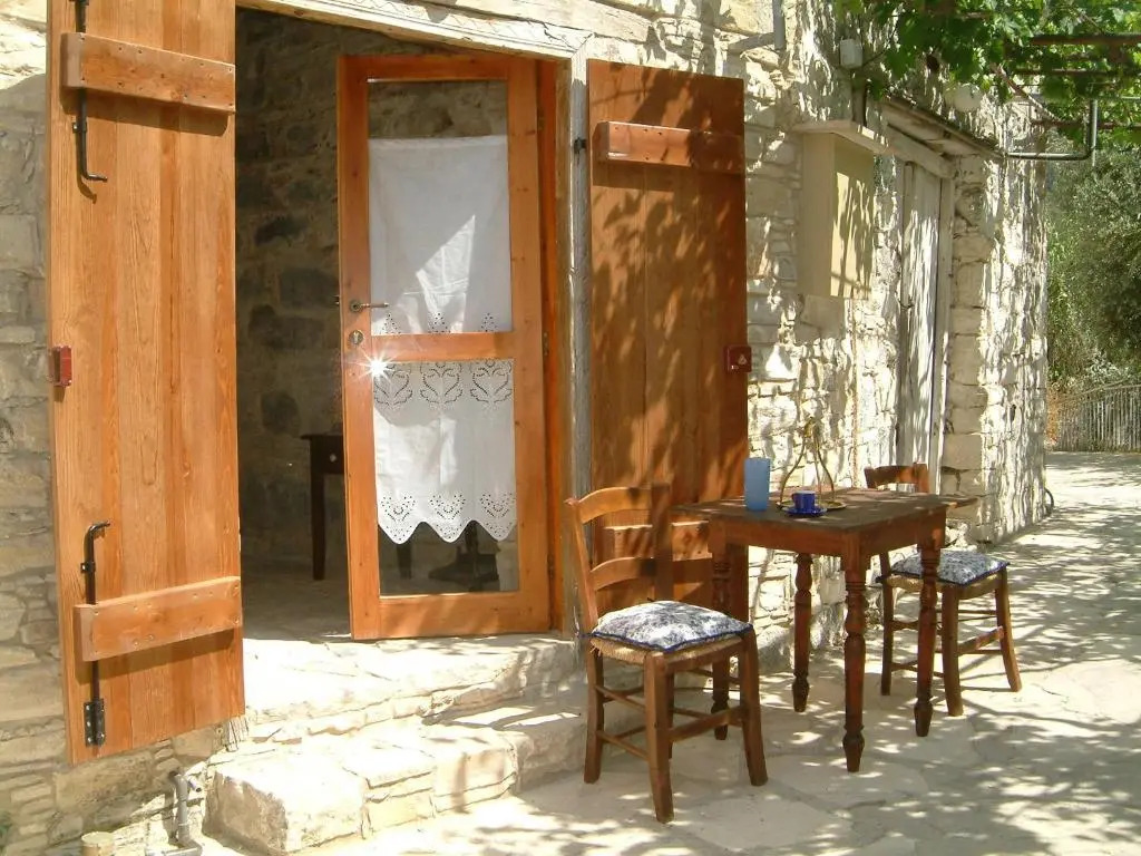 Elenis Cottage