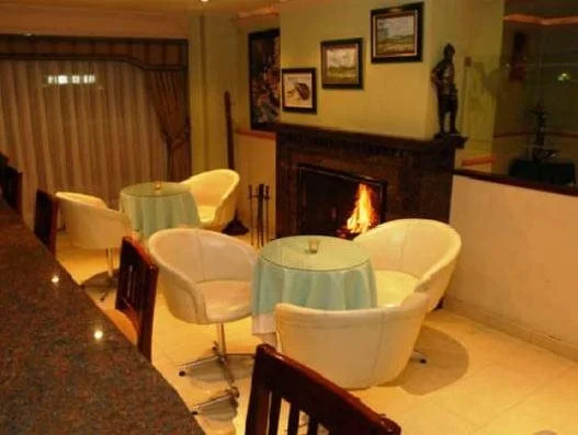 Hotel-Monti
