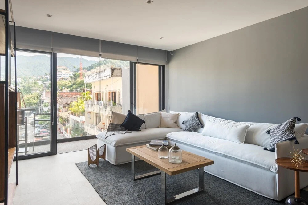 Sailview 703 Romantic Zone Rooftop Pool Ocean Views