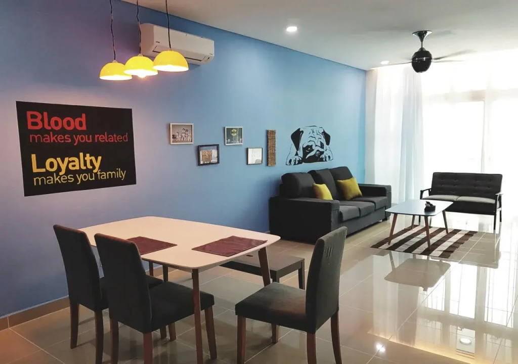 Holi 1Medini Suites