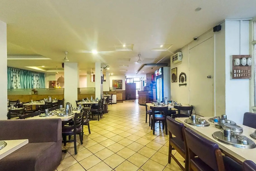 Hotel Rajpurush
