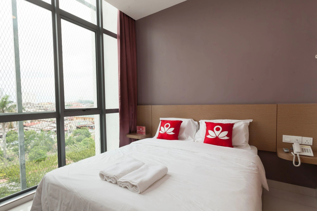 Swing & Pillows at PJ21 Petaling Jaya