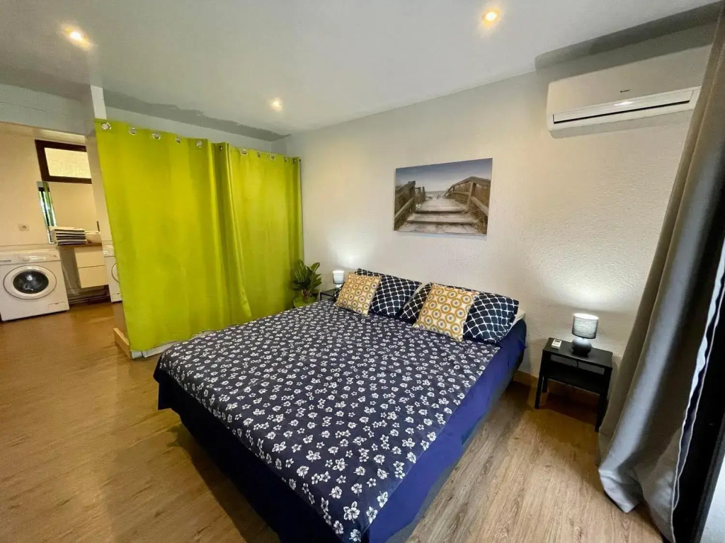 Tunui City Apartment - Quiet & Pool