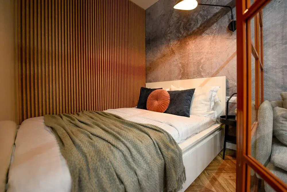 THE BIRD'S STORY. Plaza Residence Studio