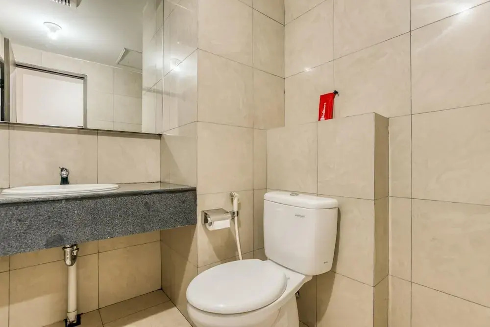 Reddoorz Apartment @ Pasar Baru Mansion