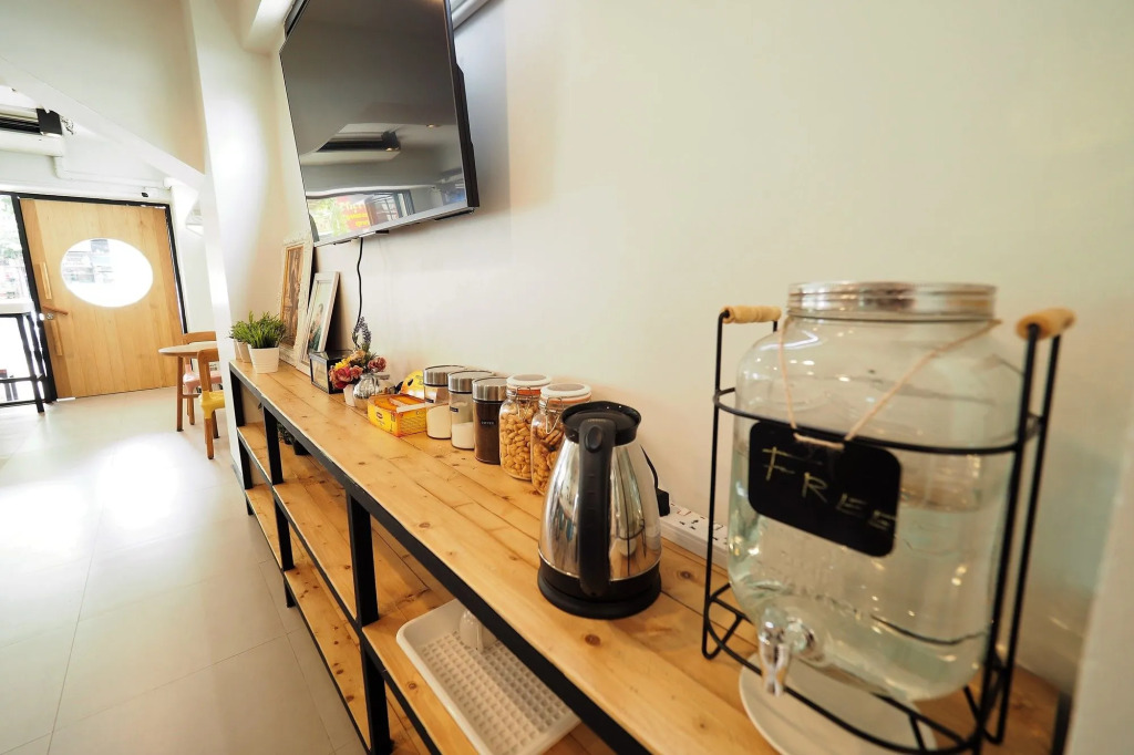 T Hostel @ Victory Monument