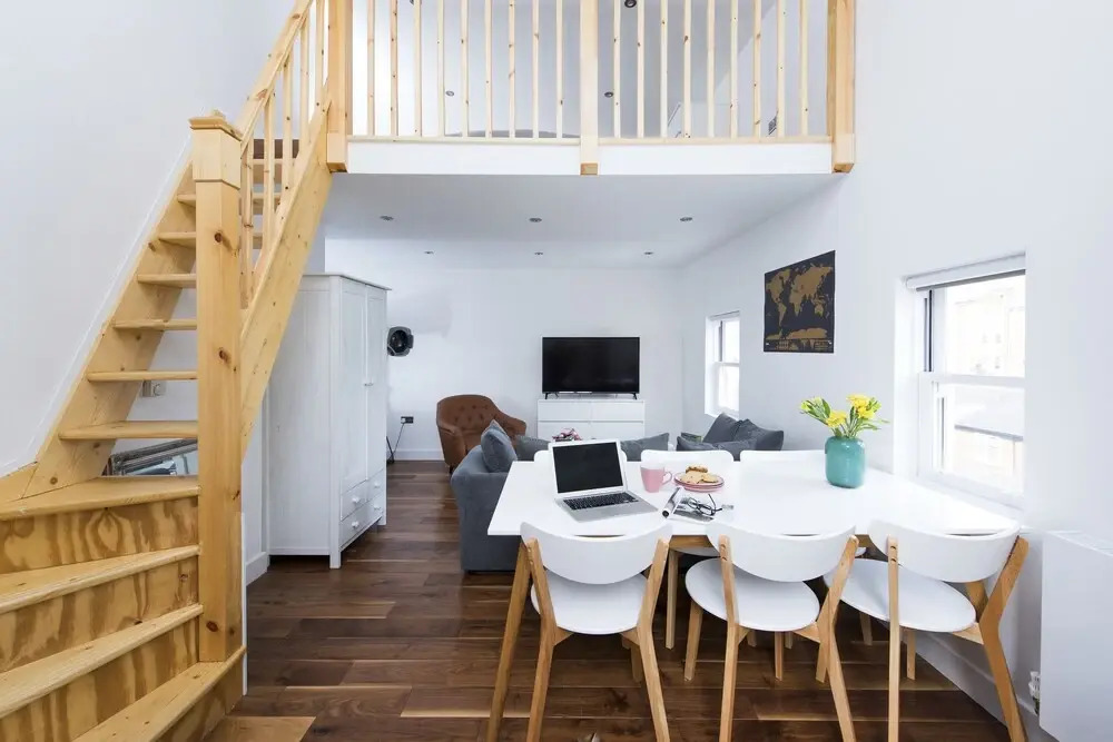 Trendy 2BR Maisonette in Shoreditch