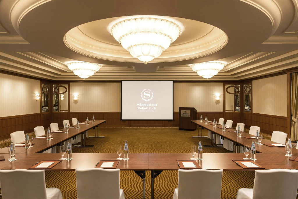 Sheraton Dubai Creek Hotel & Towers