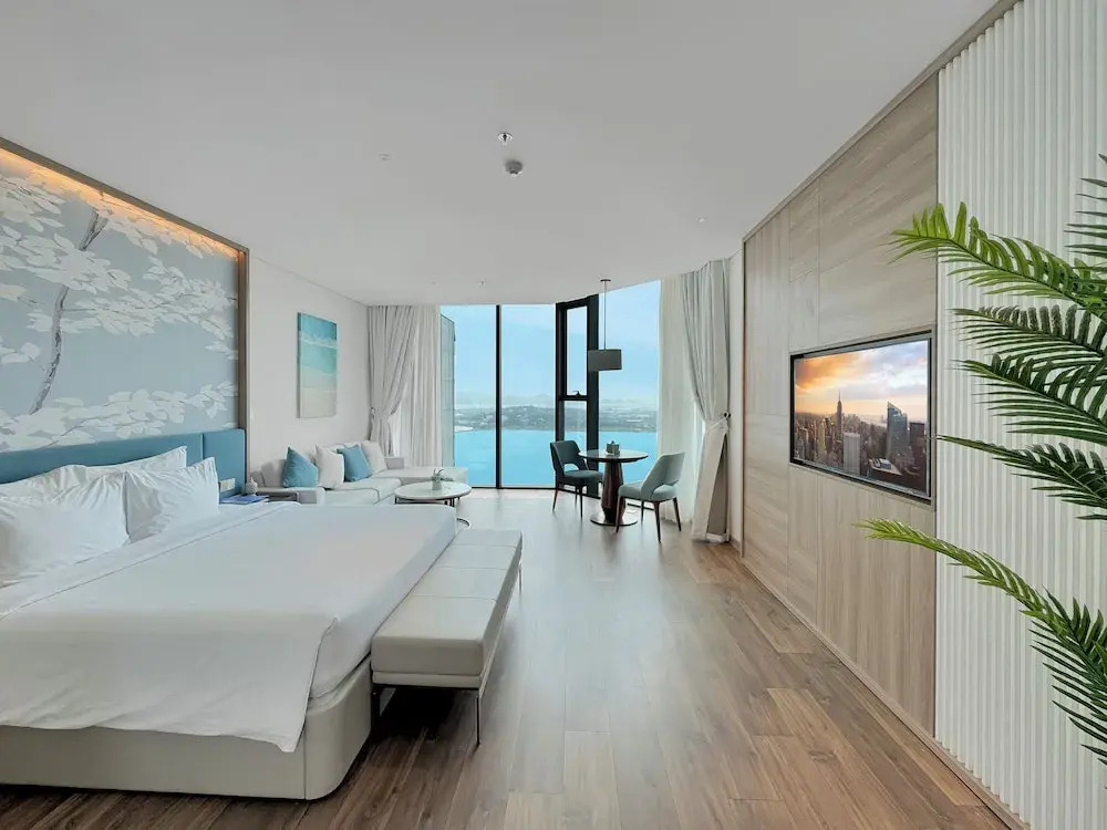 A La Carte Ha Long Bay Seaside Apartments